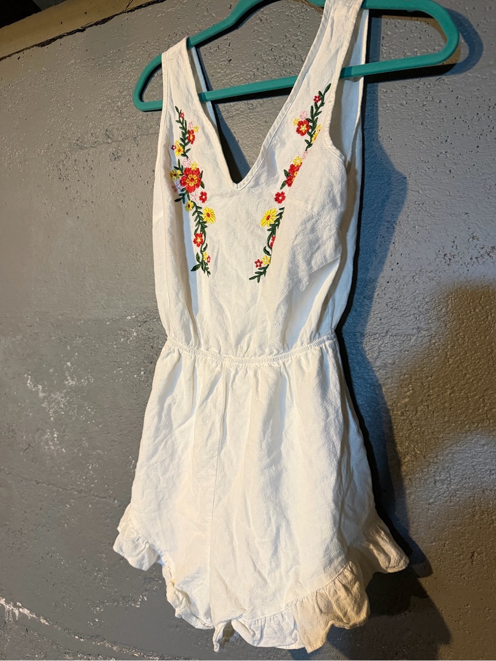 SHEIN White Embroidered V-Neck Romper with Floral Detail